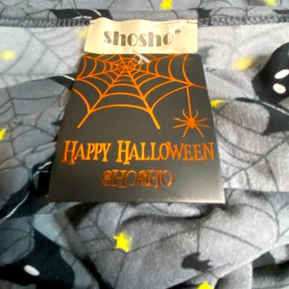 SHOSHO Two-Piece Halloween
Onesie PJ's/ Costume& Matching
Headband Women's Sz M - Picture 3 of 5